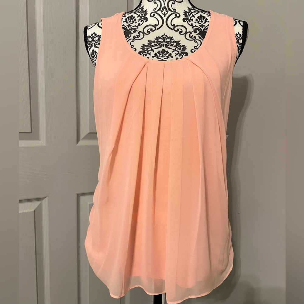 NWT- New York & Company - Medium- Flowy Top - Color Peach